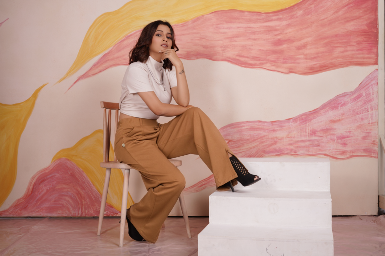 AirFlex Slit Wide Leg Pants (Camel Brown)