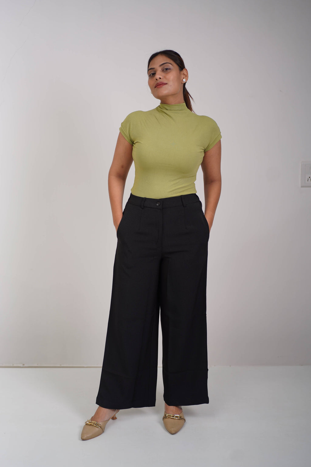 Regular Fit Straight Pants (Black)