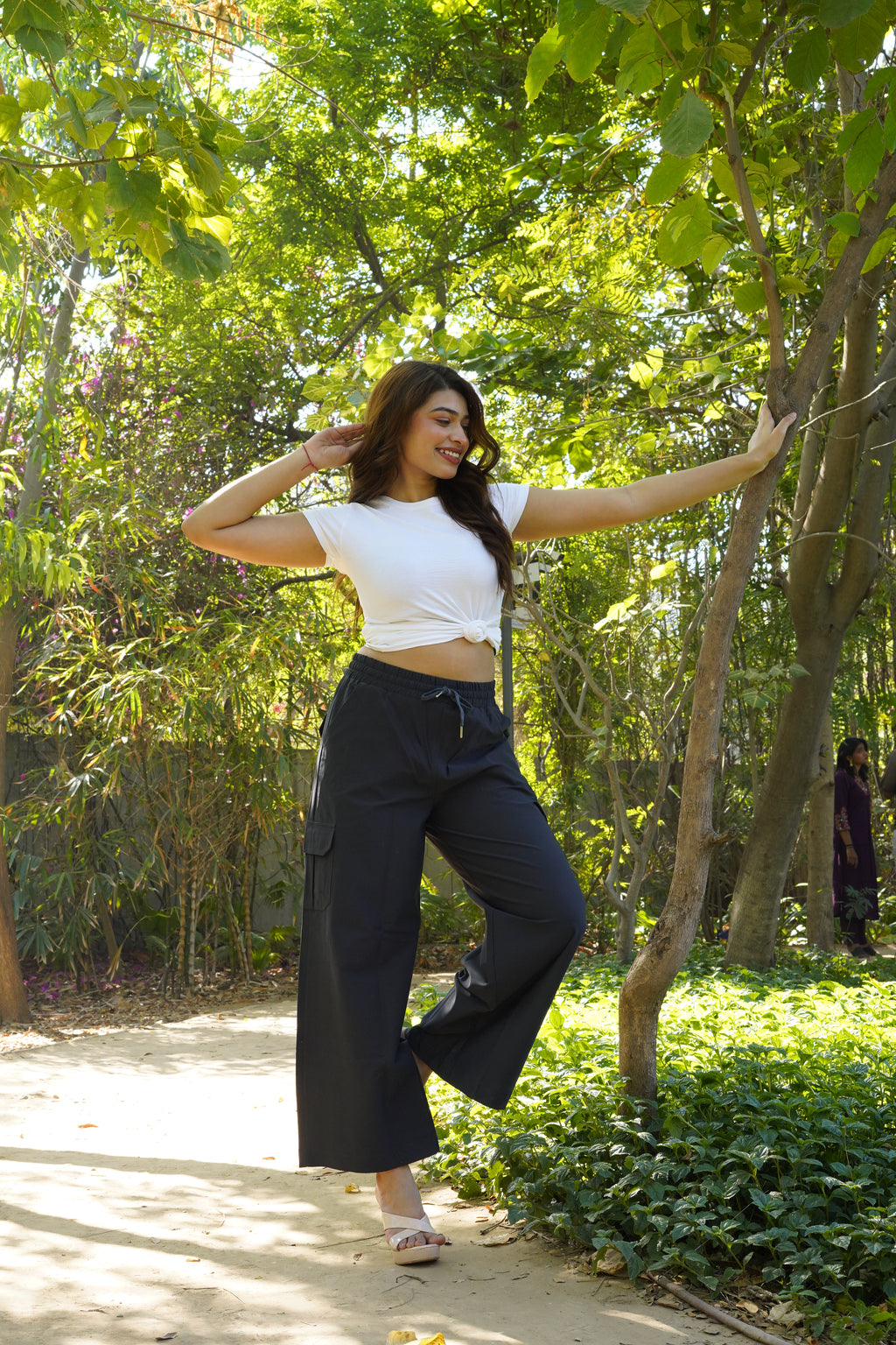 Relaxed Fit Cargo Everyday wide pants (Jet Black)