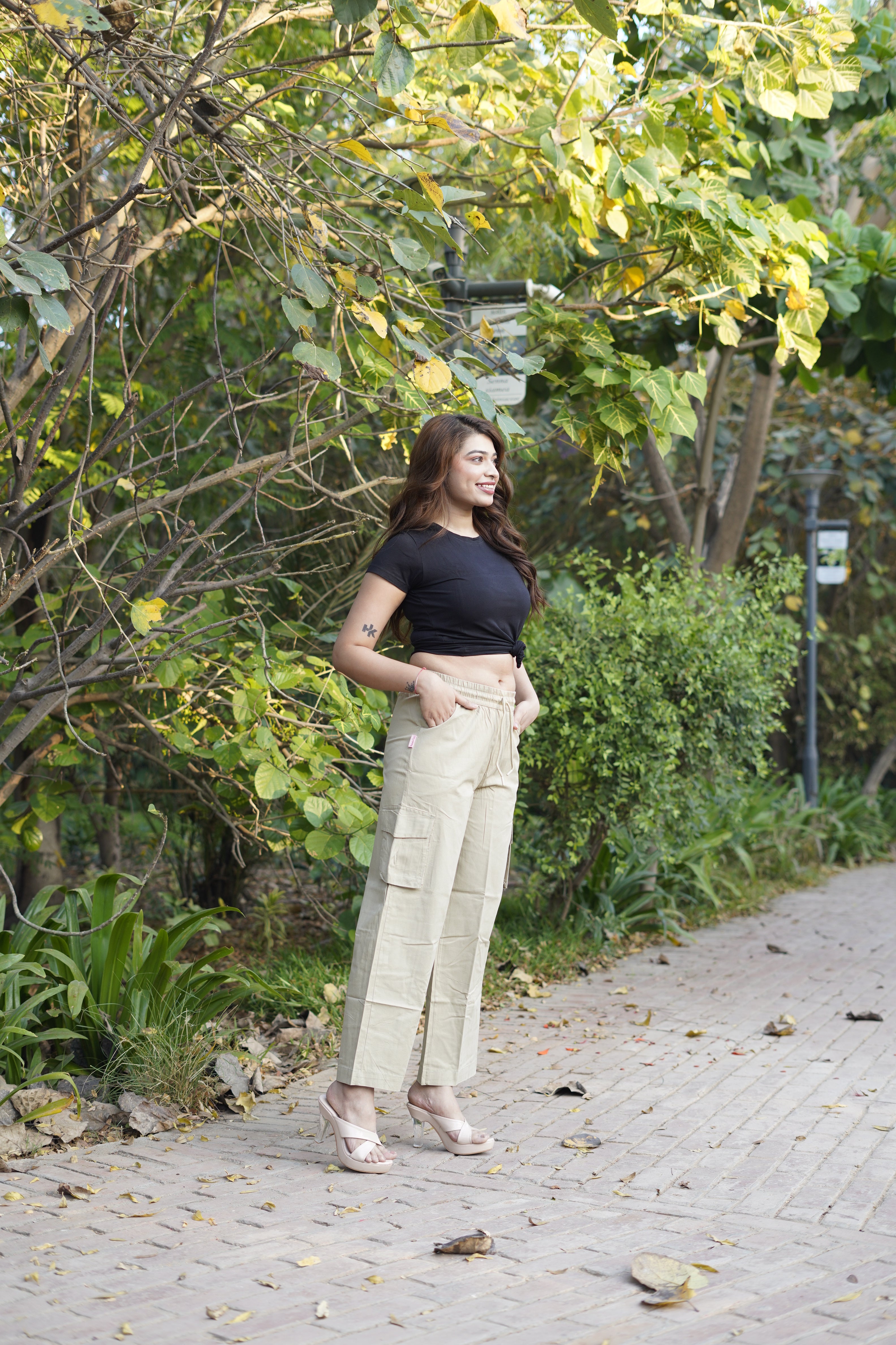 Relaxed Fit Cargo Everyday wide pants Sand Beige