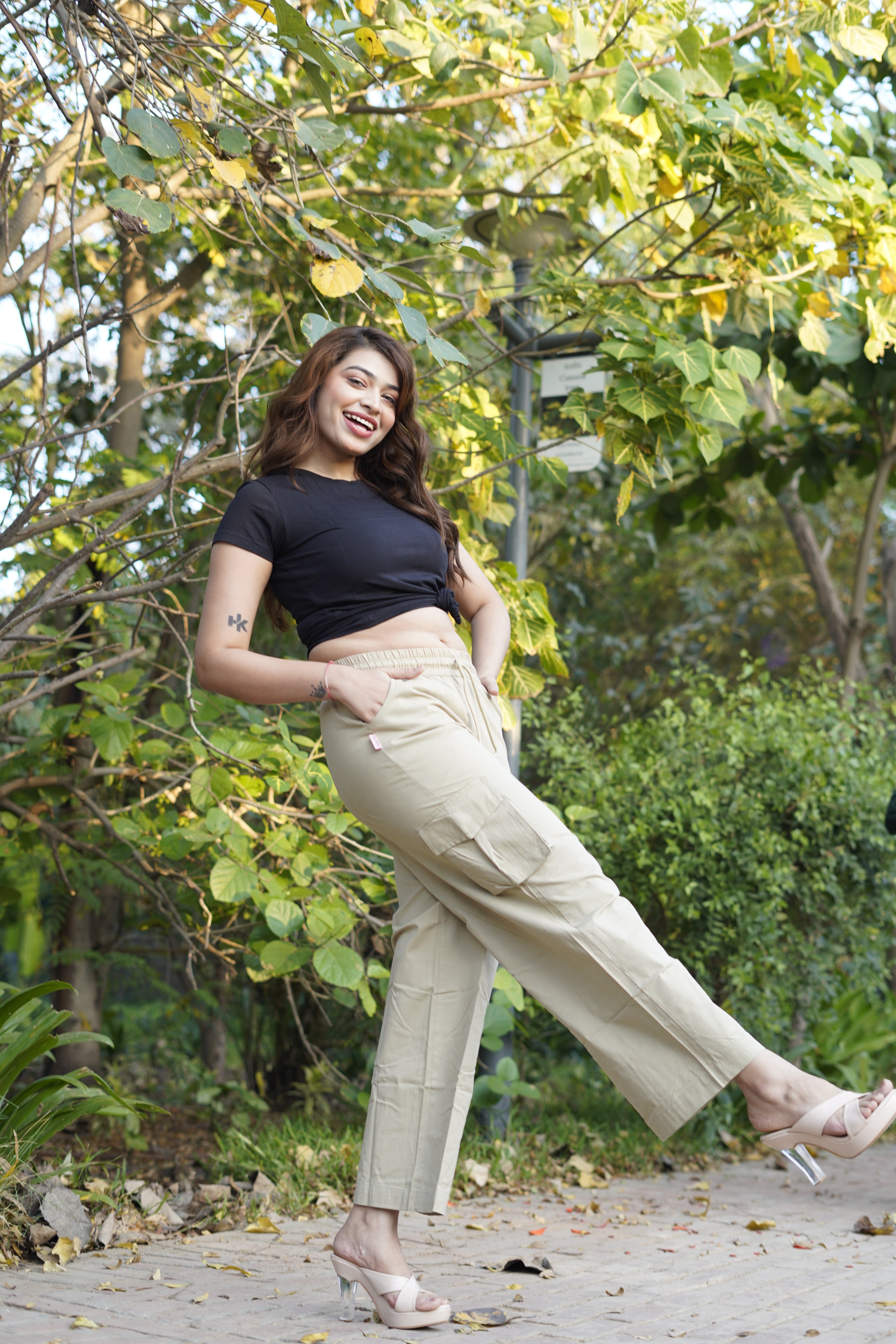 Relaxed Fit Cargo Everyday wide pants Sand Beige